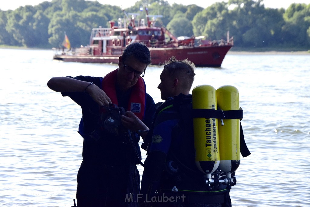 PRhein Koeln Rodenkirchen Uferstr P120.JPG - Miklos Laubert